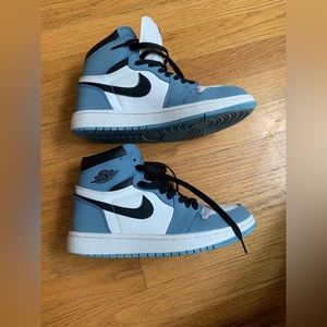 University blue high top Jordan 1